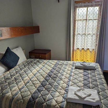 Elm Court Motel Албъри Екстериор снимка