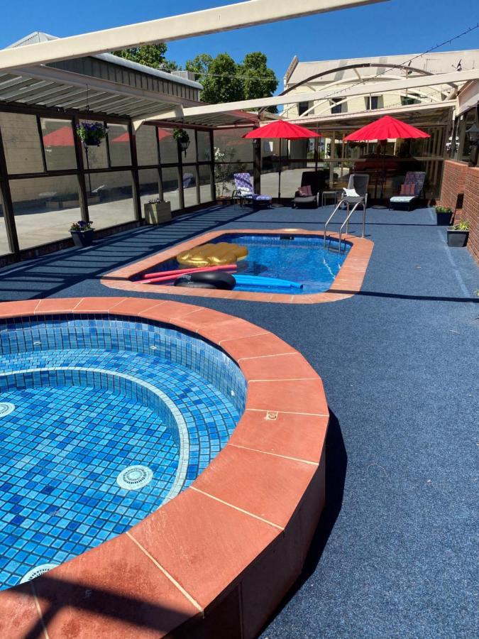 Elm Court Motel Албъри Екстериор снимка
