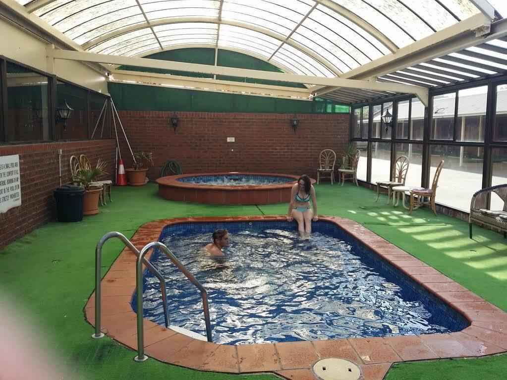 Elm Court Motel Албъри Екстериор снимка