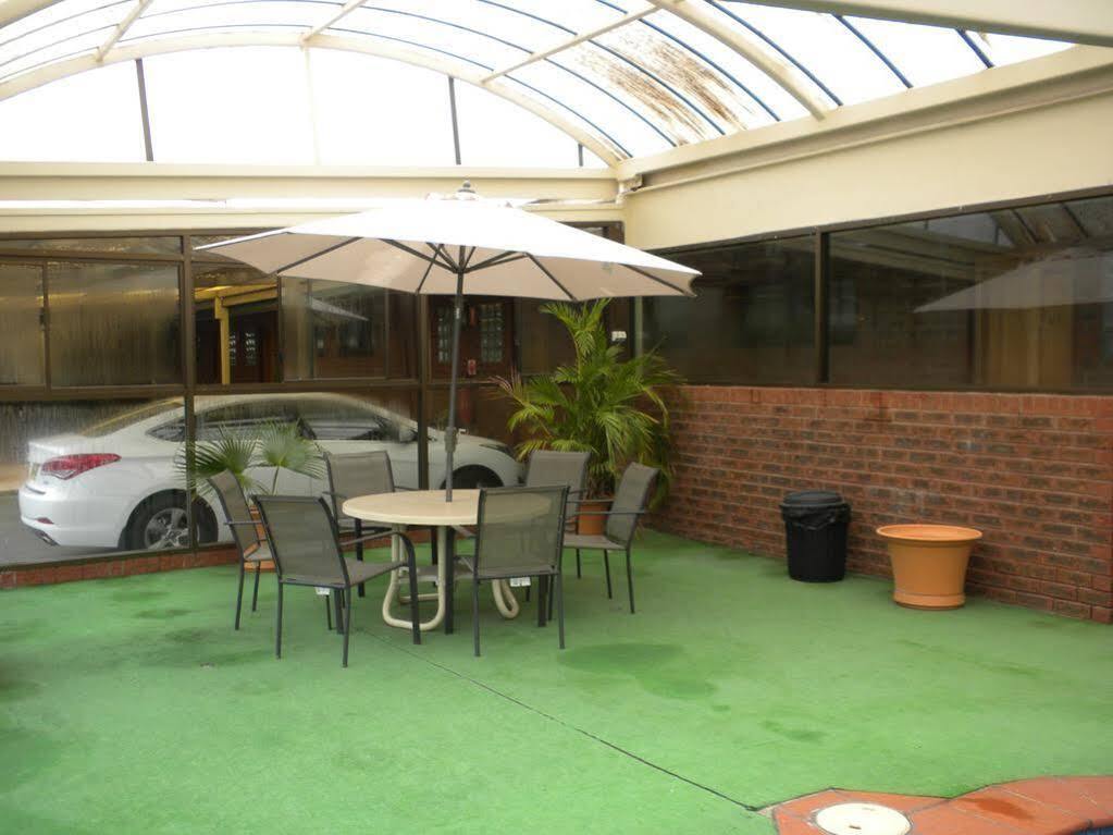 Elm Court Motel Албъри Екстериор снимка